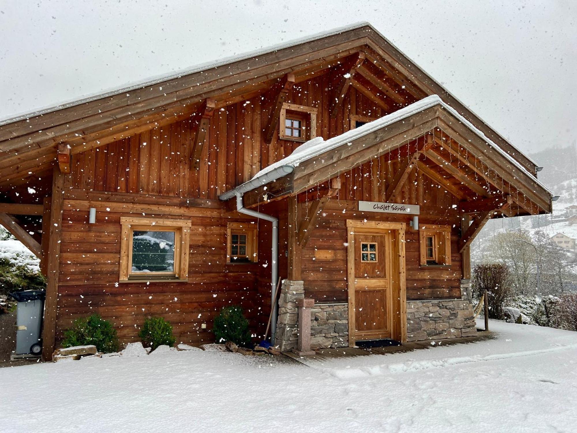 Logis Hotel, Chalets Et Restaurant Les Chatelmines 라브레세 외부 사진