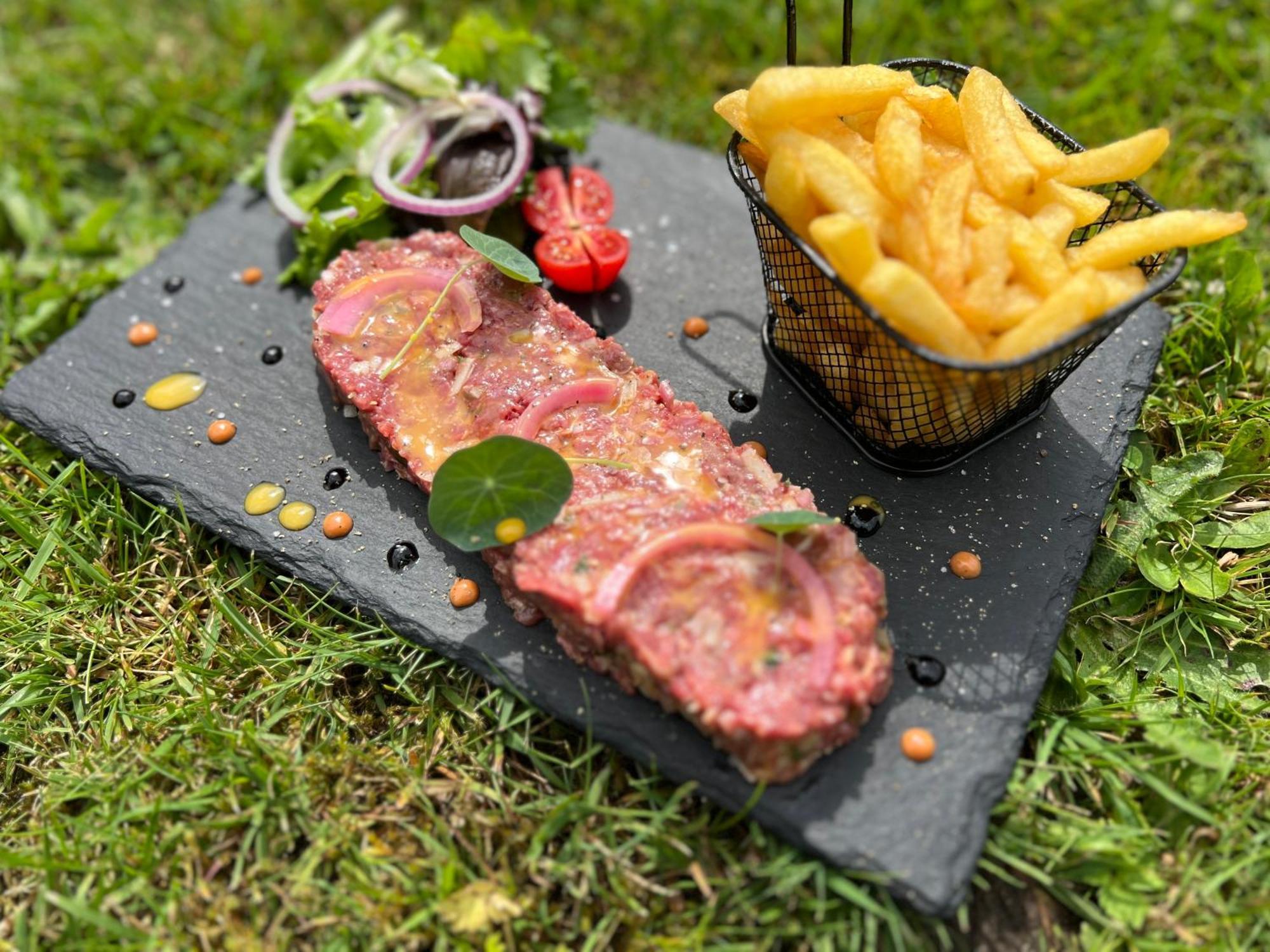 Logis Hotel, Chalets Et Restaurant Les Chatelmines 라브레세 외부 사진