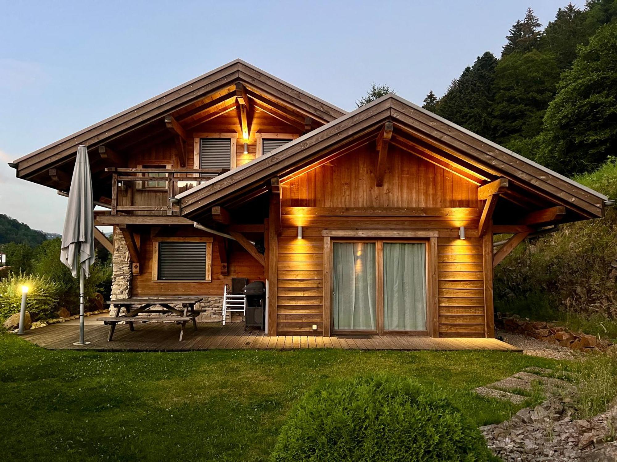 Logis Hotel, Chalets Et Restaurant Les Chatelmines 라브레세 외부 사진
