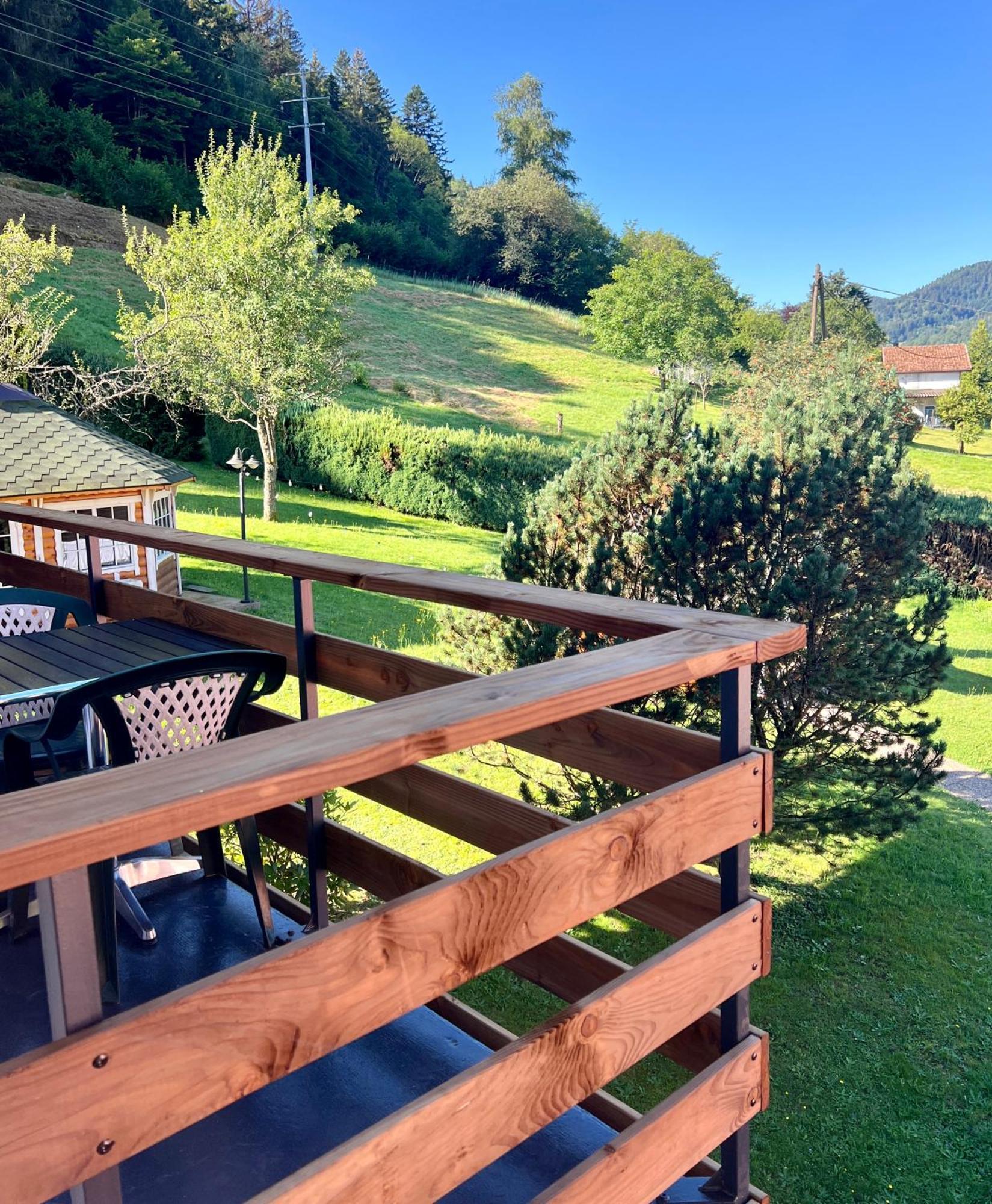 Logis Hotel, Chalets Et Restaurant Les Chatelmines 라브레세 외부 사진