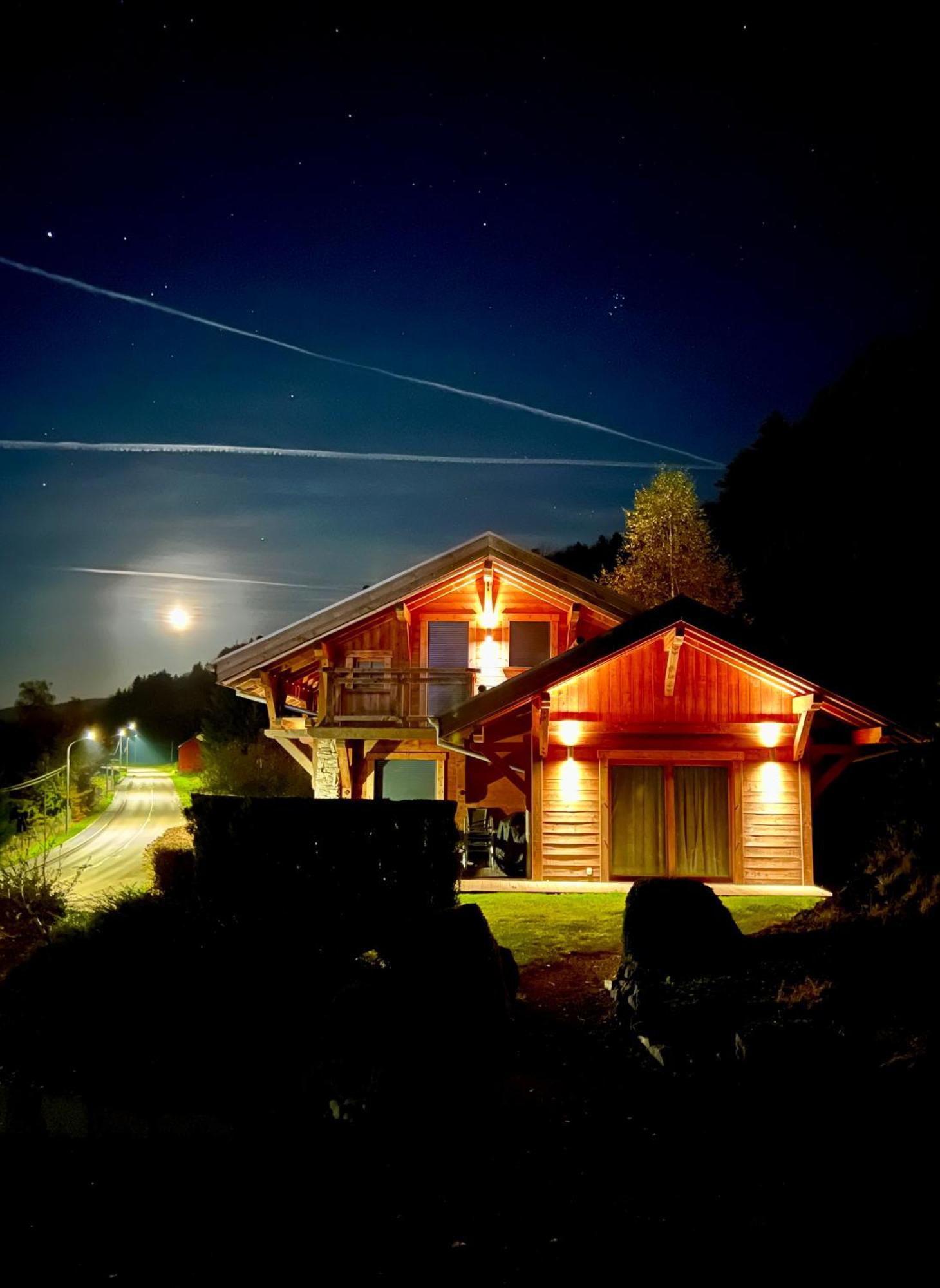 Logis Hotel, Chalets Et Restaurant Les Chatelmines 라브레세 외부 사진