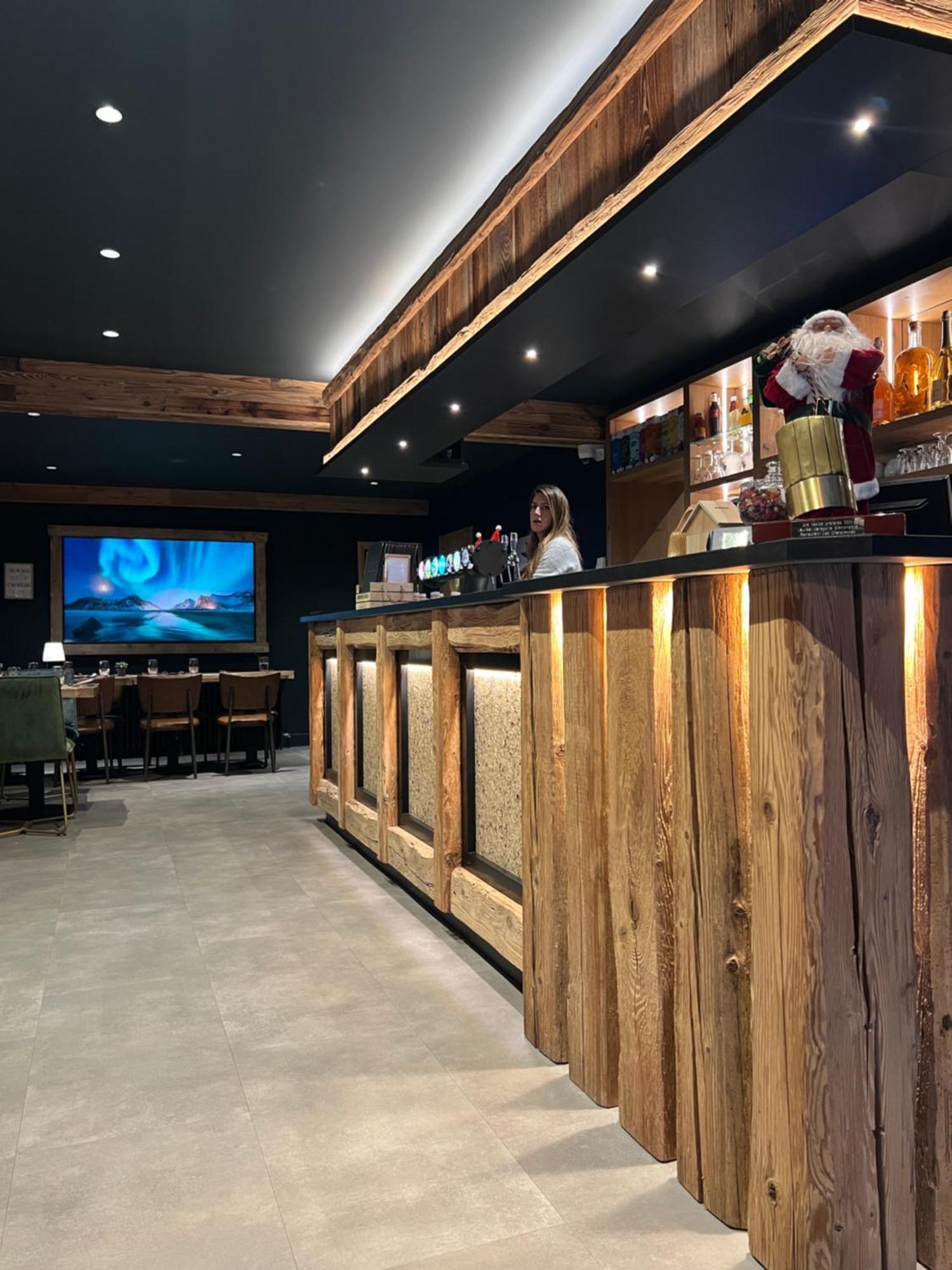 Logis Hotel, Chalets Et Restaurant Les Chatelmines 라브레세 외부 사진