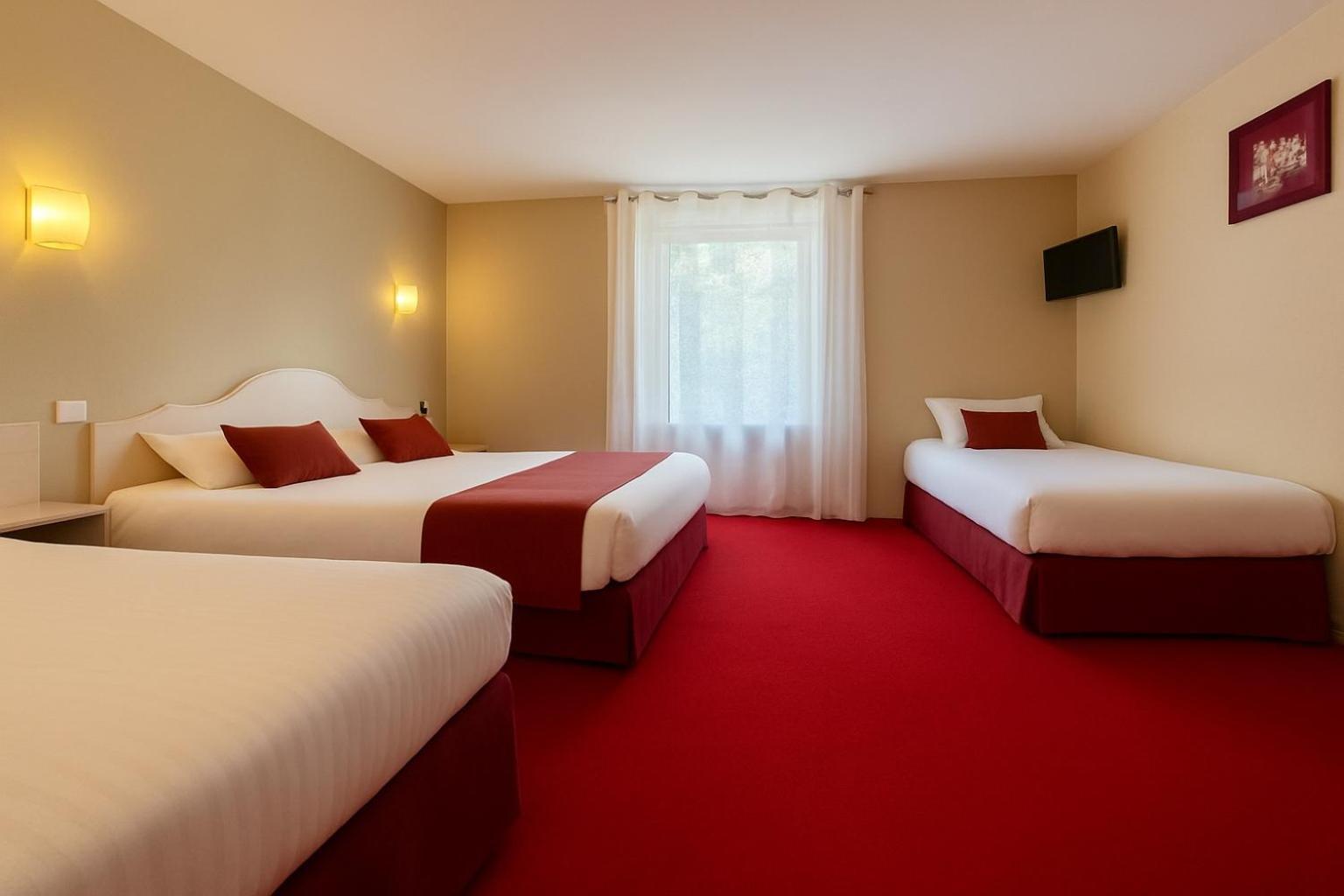 Logis Hotel, Chalets Et Restaurant Les Chatelmines 라브레세 외부 사진